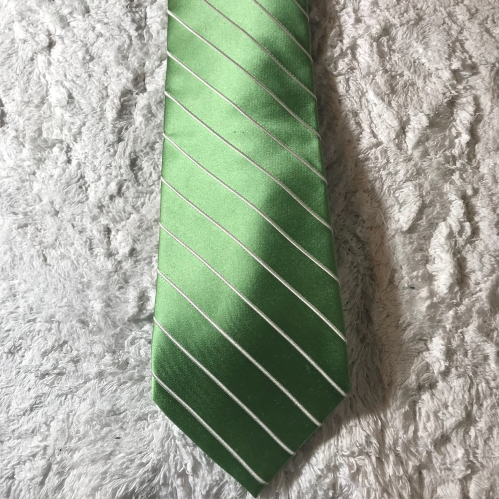 City of London 100% silk green necktie